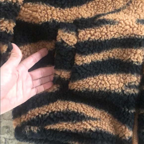 Express jacket - Picture 3 of 3